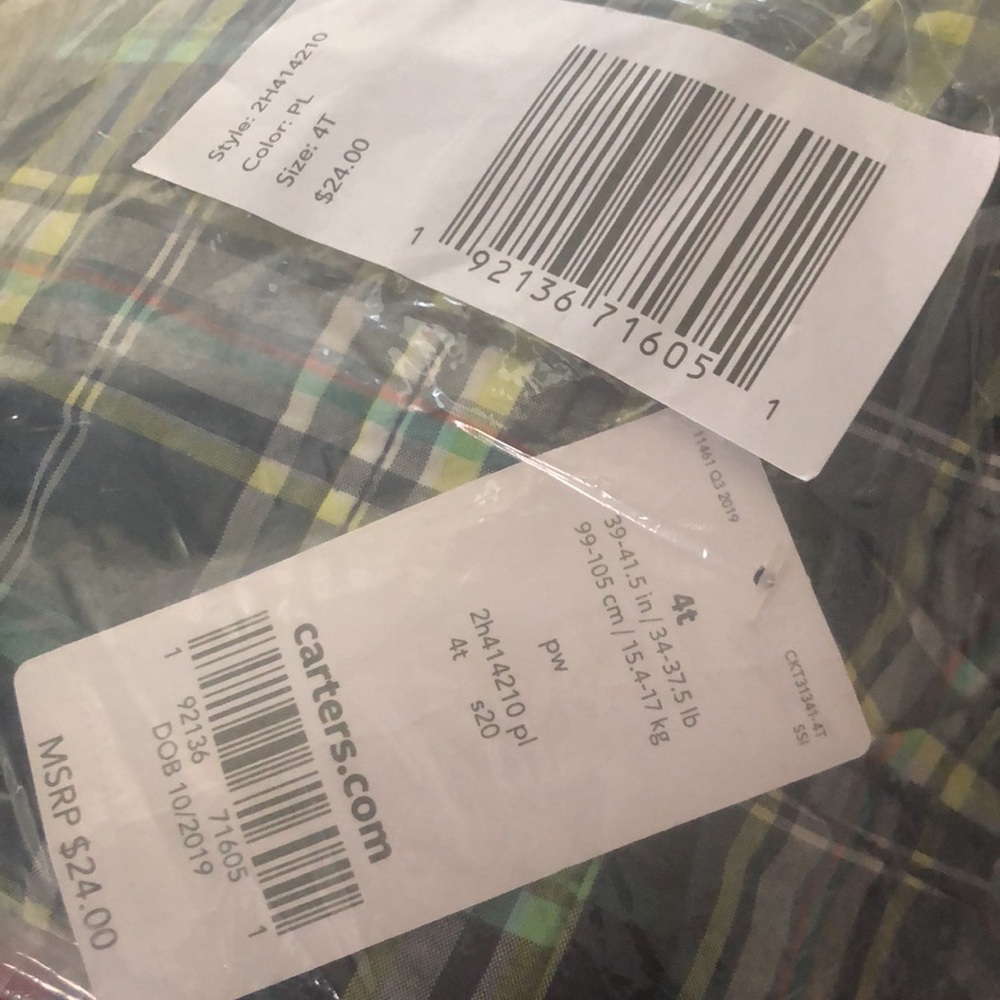 NWT lightweight button down - Picture 4 of 4